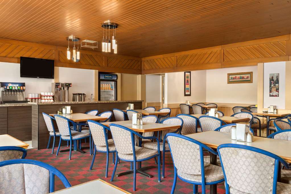 Travelodge Hanna Canada Grey Restaurant bilde
